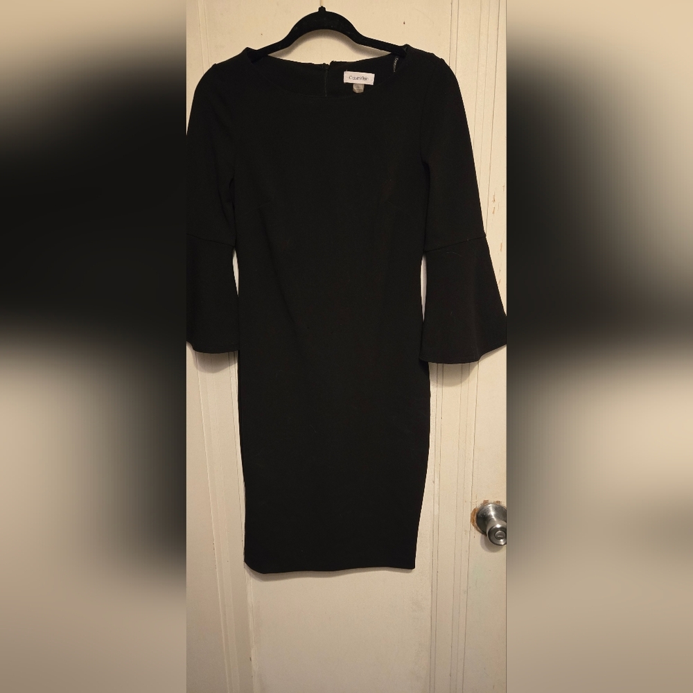Calvin Klein Size 6 Black Dress With Pearl Button Bell Sleeve Detail